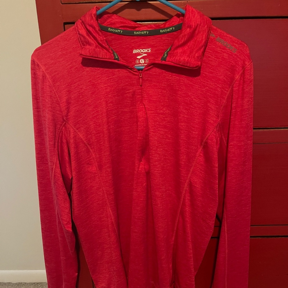 Brooks 1/2 zip running top, size L